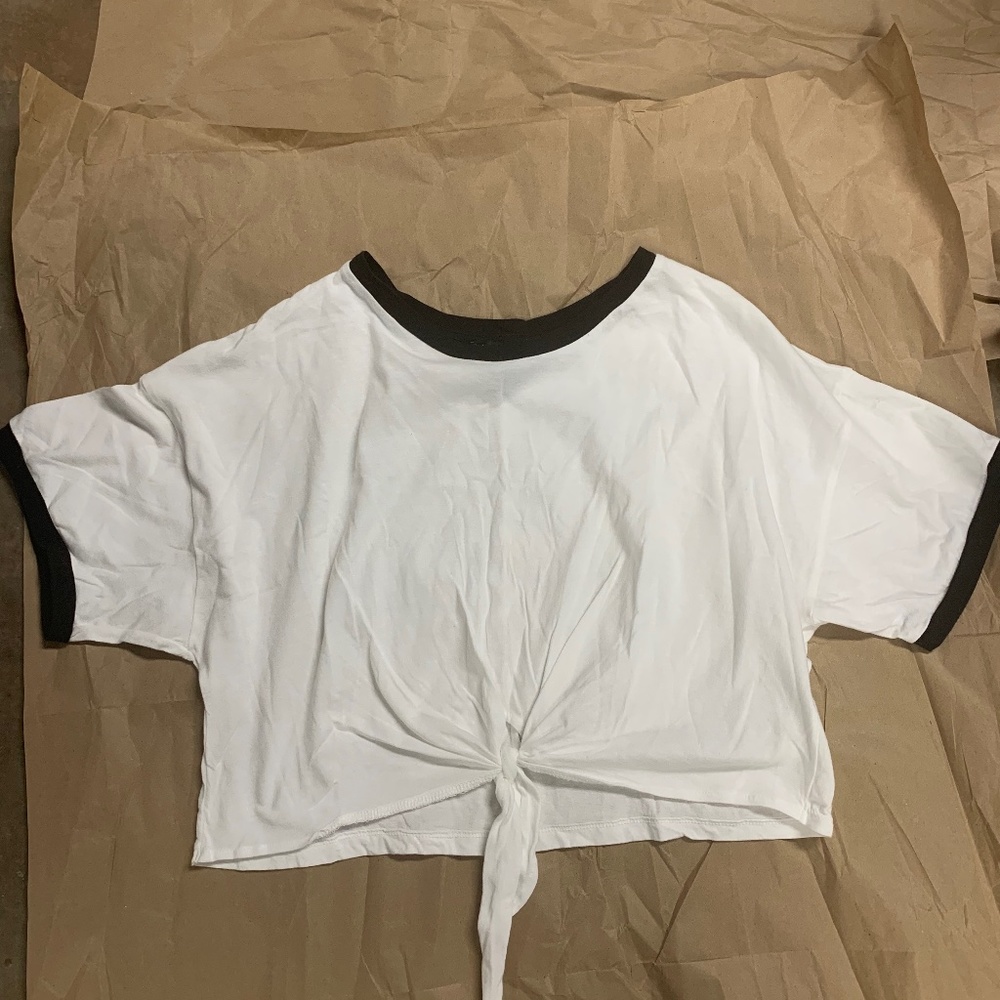 Forever 21 White Short Sleeve Crop Top